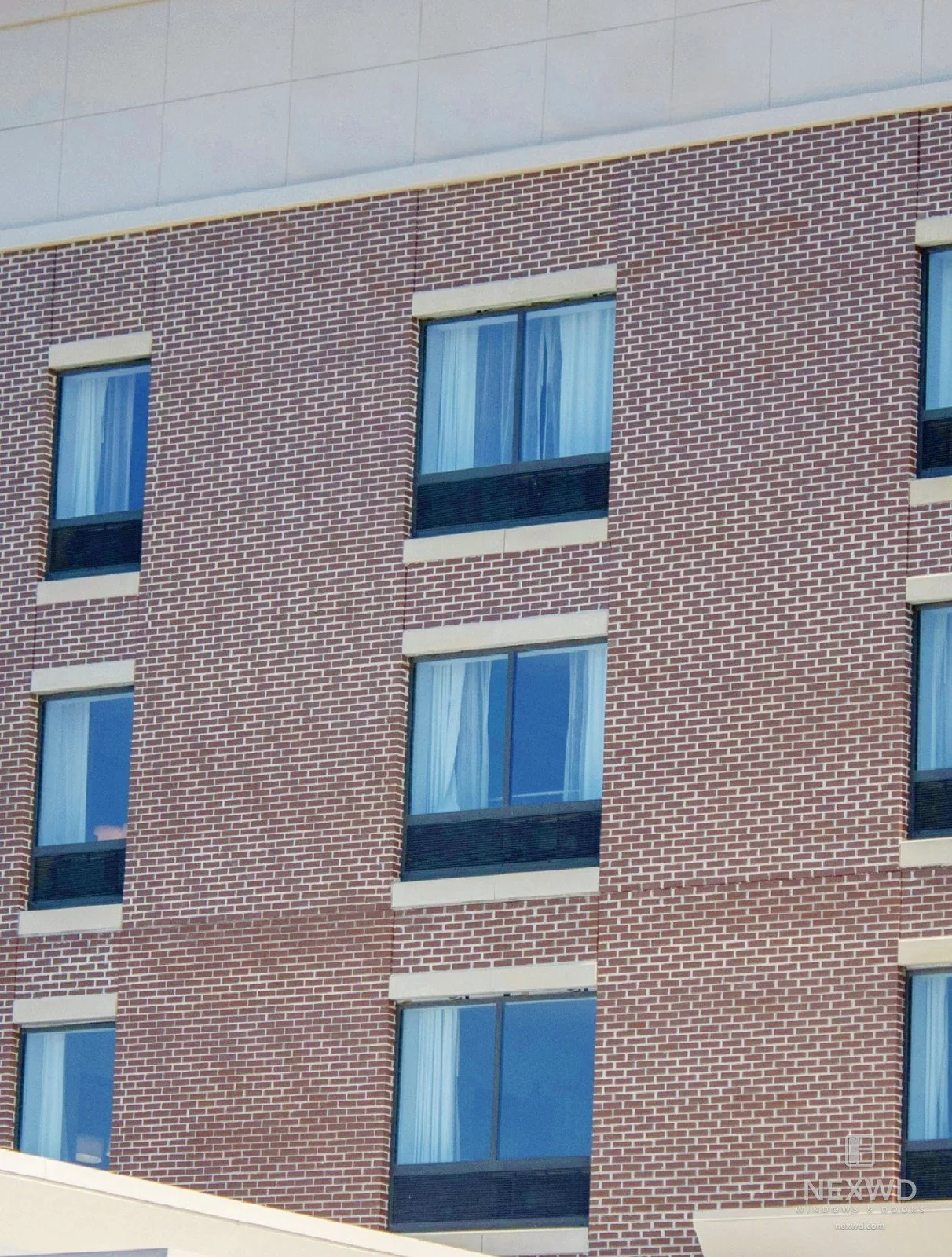 Essential Louver Window (PTAC) — aluminum window